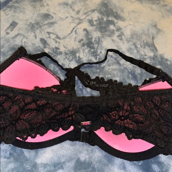 ❤️PINK Victoria’s Secret Black Bra - Picture 6 of 6